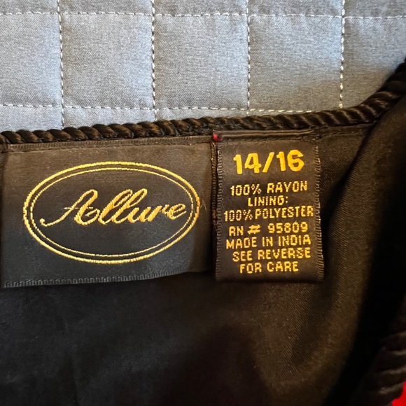 Allure lined jacket - Picture 2 of 2